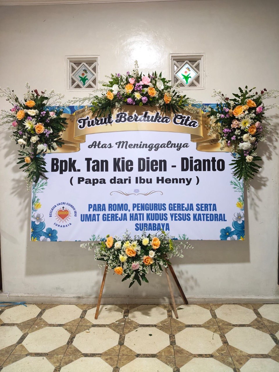 Papan Bunga Duka Cita 3